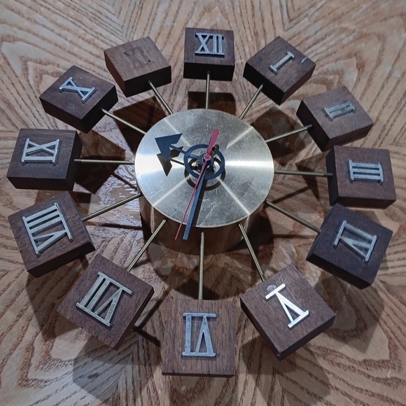 CLOCK....VINTAGE
